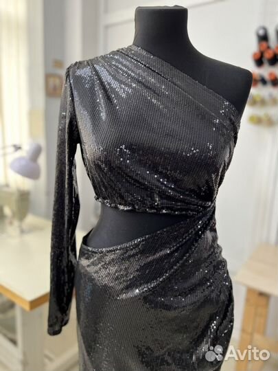 Вечернее платье