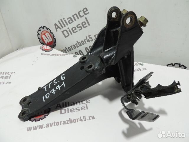 Кронштейн кабины передний лев. MAN TGA 85417203057