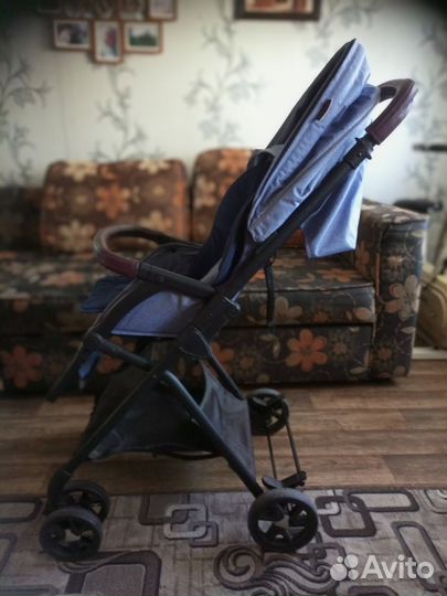 Прогулочная коляска McCan LIA с накидкой на ноги