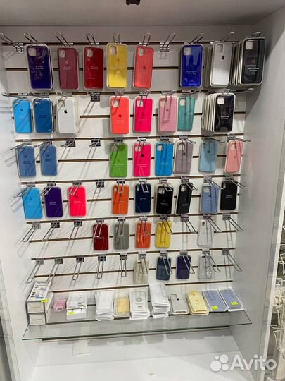 Чехлы на iPhone/ защитные стекла