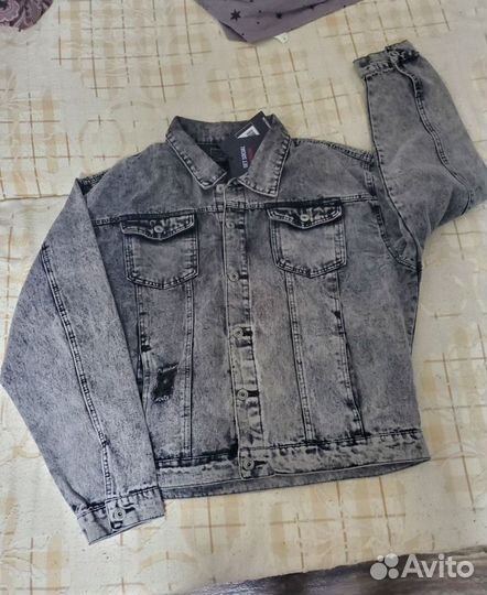 Джинсовая куртка XL