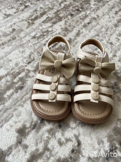 Босоножки для девочки