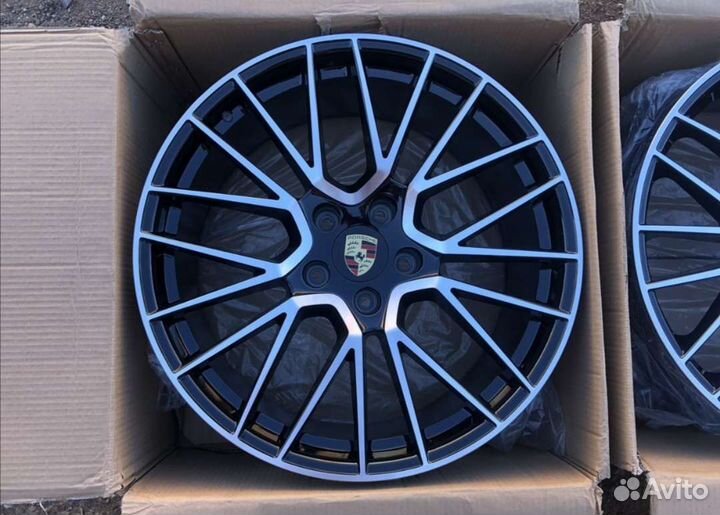 R21 Разноширокие Porsche Cayenne / Panamera 5x130