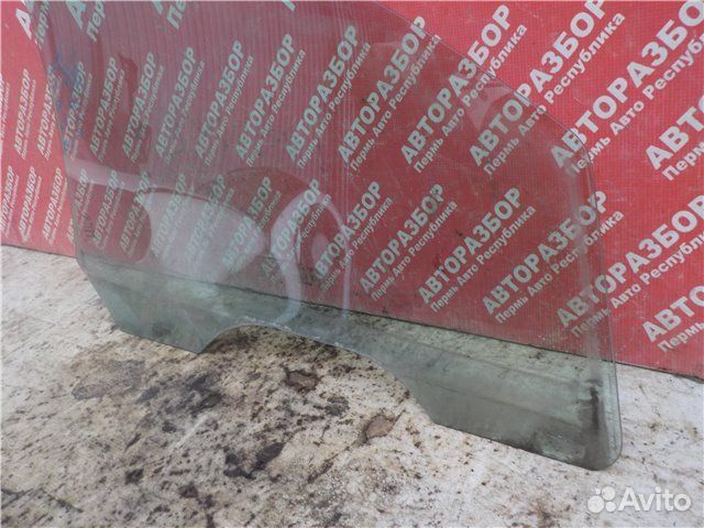 Стекло двери переднее левое Ford Focus DBW eydc