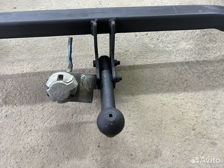 Фаркоп LADA Largus