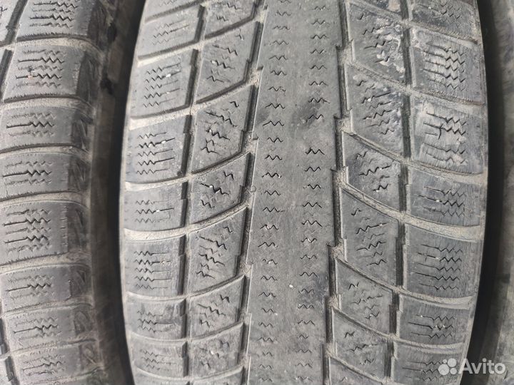 Triangle TR777 235/65 R17