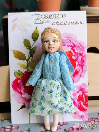 Куколка ангелок в смешанной технике