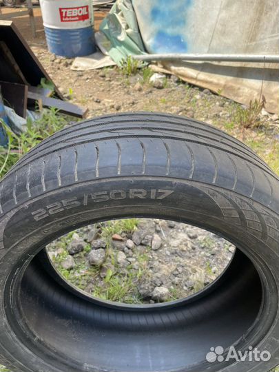 Nokian Tyres Hakka Blue 3 225/50 R17