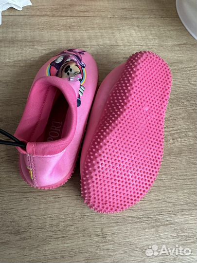 Продам неопреновые,детские,каралловые тапки