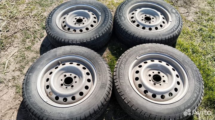 Продам комплект колес вместе с дисками R 14 185/65