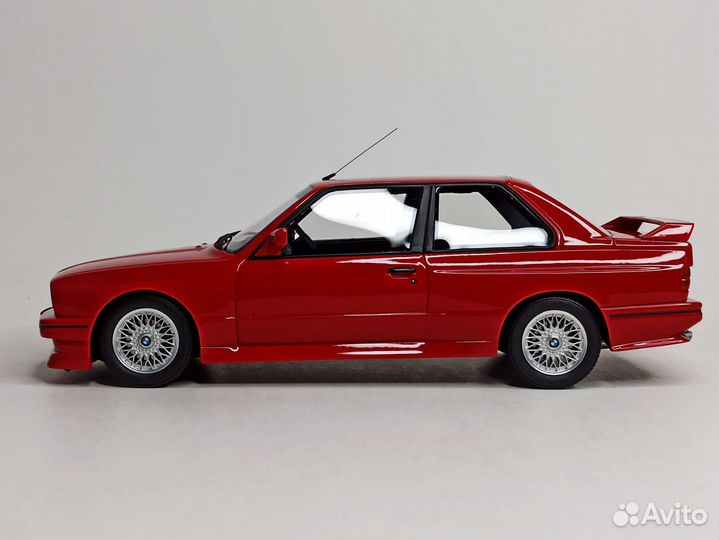 Bmw M3 E30 1989 Red 1:18 Ottomobile