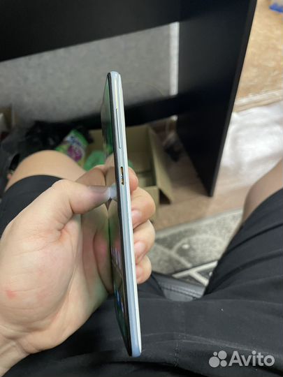 Samsung Galaxy A50, 4/64 ГБ