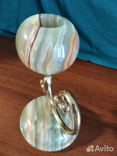 Подсвечник из оникса 