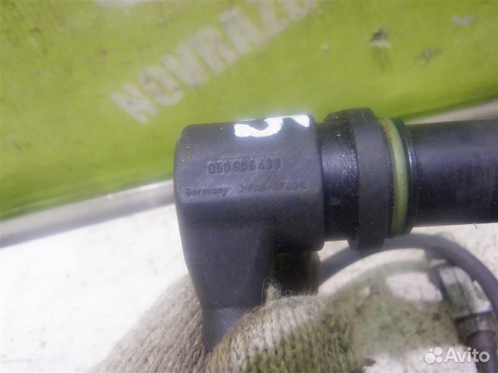 Датчик положения коленвала Ауди А4 Б5