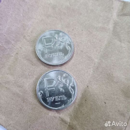 Монеты рубль с буквой Р