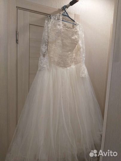 Свадебное платье