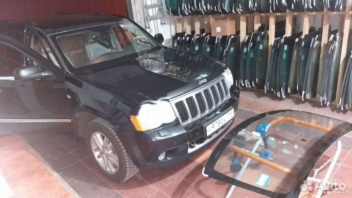 Лобовое стекло Джип Гранд Чероки