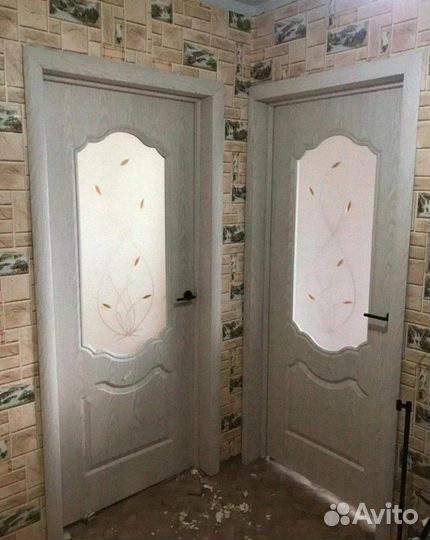 Дверь с фрамугой межкомнатная
