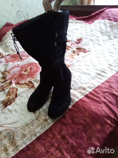Сапоги женские новые