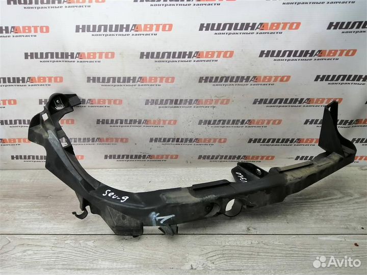 Кронштейн фары правый бмв Е90