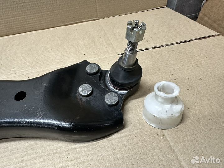 Рычаг правый Opel Antara/Chevrolet Captiva