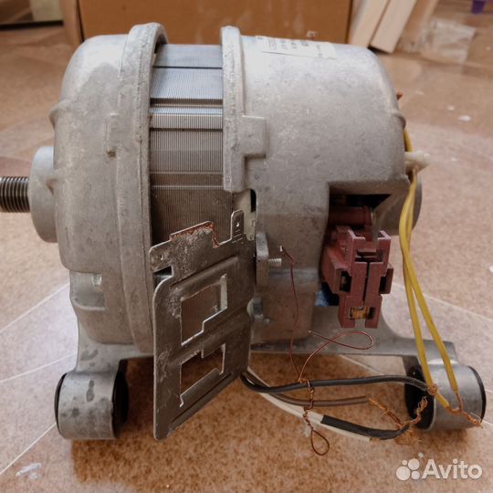 Двигатель стиральной машины
