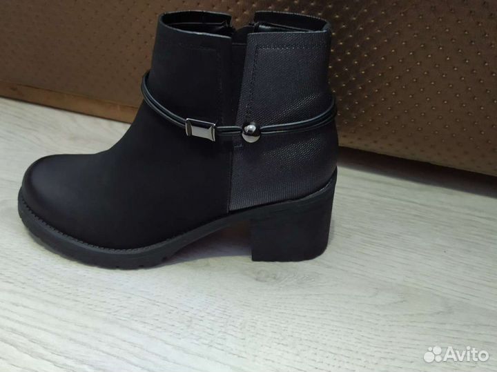 Ботинки жён. Весени