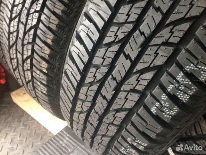 Yokohama Geolandar A/T G015 275/65 R17