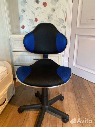 Компьютерное кресло