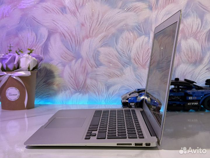 Macbook Air 13 2017 8Gb 256Gb