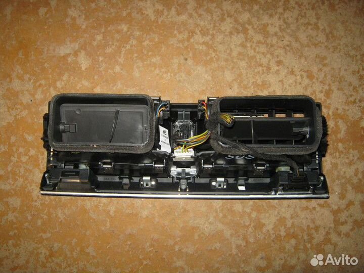 Дефлектор воздуховода BMW X5 E70