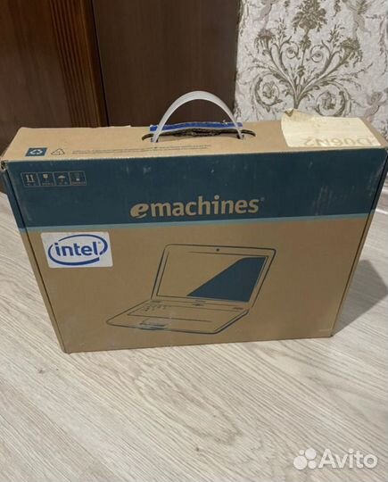 Ноутбук emachines