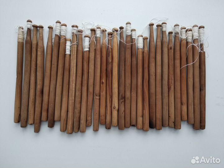 Коклюшки сколки и козлик для плетения кружева