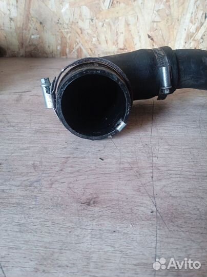 Патрубок дроссельной заслонки Ford Kuga 2