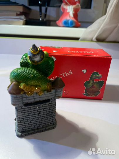 Копилка декоративная новая