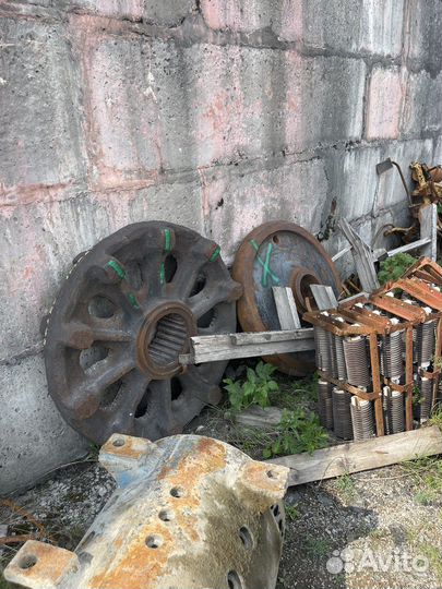 Запчасти на эксковатор Экг-5