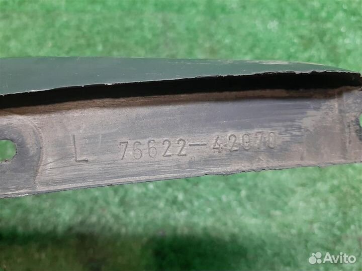 Брызговик передний левый Toyota RAV4 A2 2003