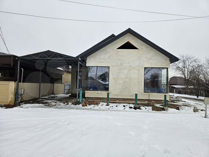 Дом 180 м² на участке 5,3 сот.