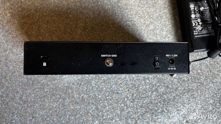 Свитч D-link DGS-1008P