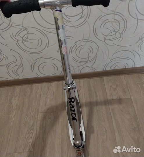 Самокат Razor A125