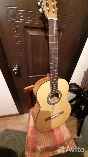 Гитара классическая 6 струнная из натурального дер