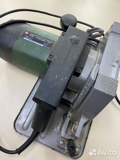 Ручная дисковая пила бу Калибр 2100вт