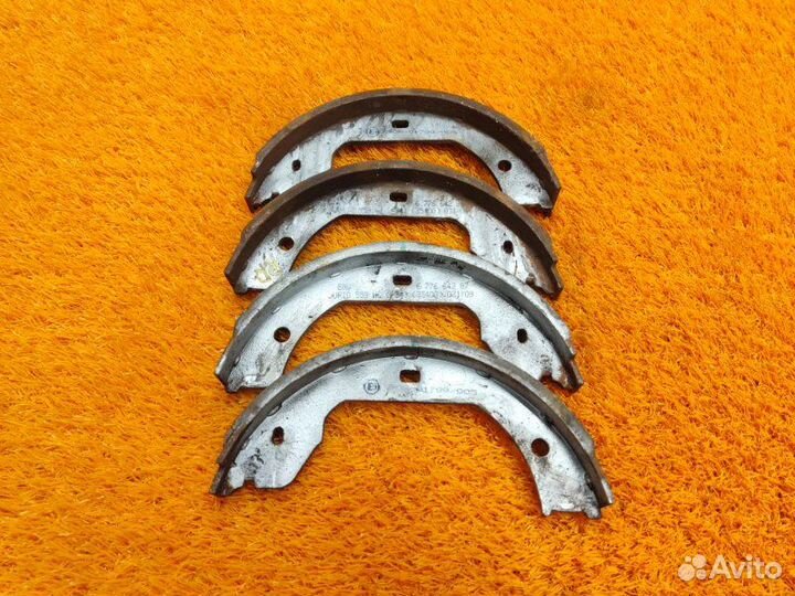 Колодки ручника задние Bmw X5 E70 N52B30A 2009