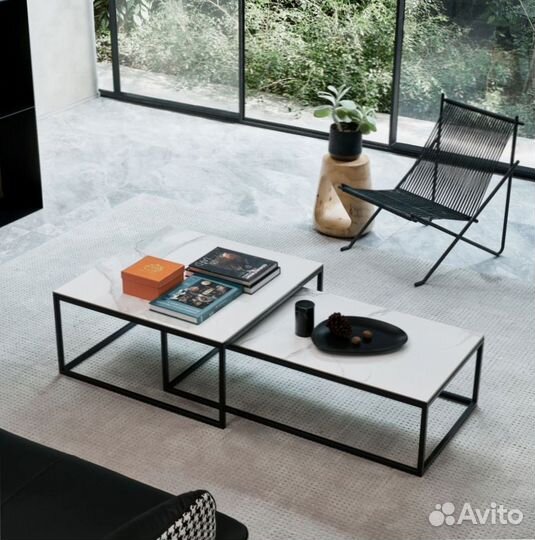 Столик квадратный из камня и металла Lannion Squar