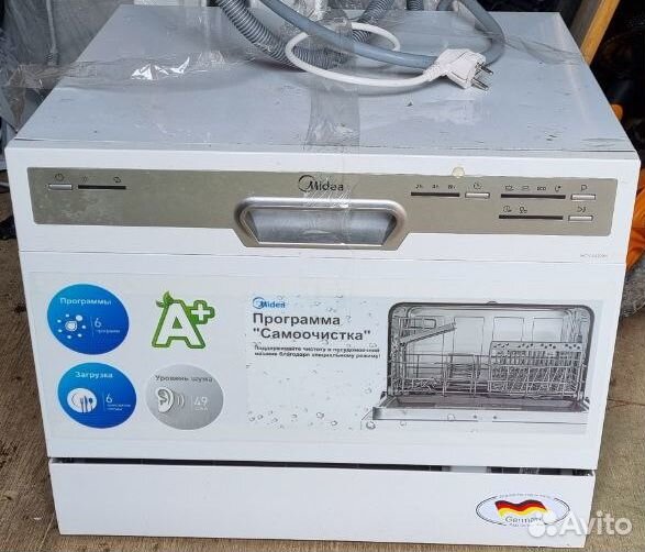 Посудомоечная машина Midea mcfd55200W б/у