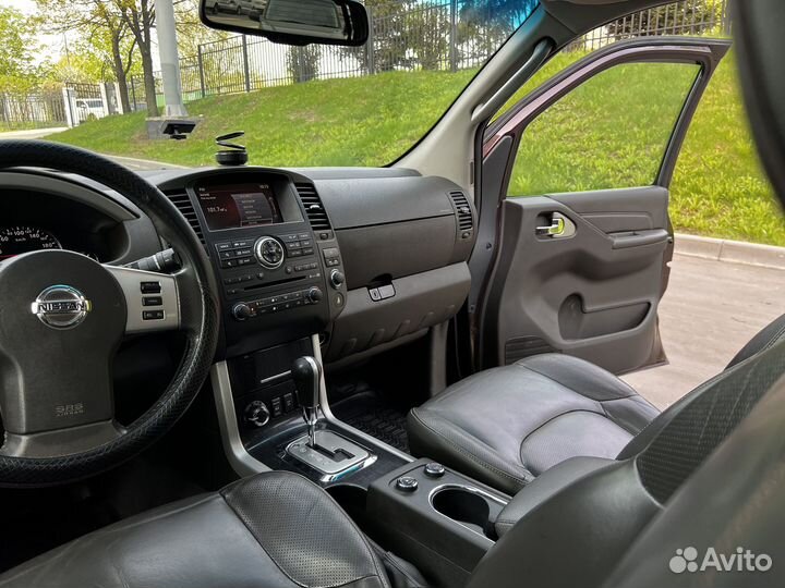Nissan Pathfinder 2.5 AT, 2013, 176 000 км