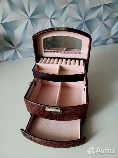 Органайзер, шкатулка для бижутерии и украшений