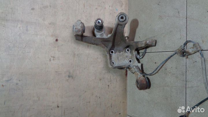 Кулак поворотный З/П Mitsubishi Galant 9