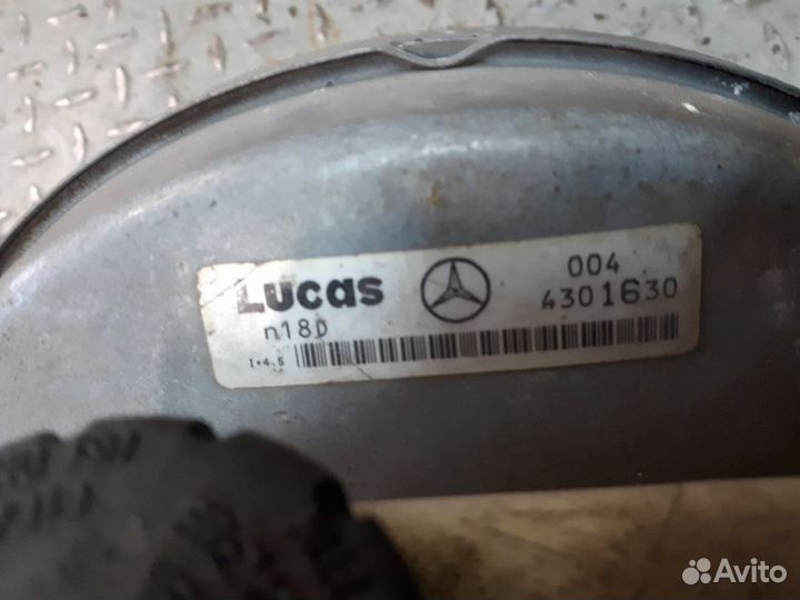 Вакуумный усилитель тормозов Мерседес W202