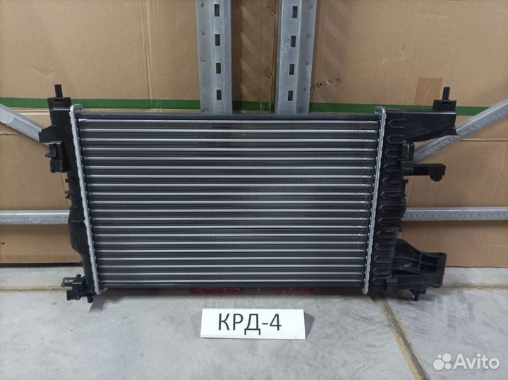 Радиатор охлаждения Chevrolet Cruze